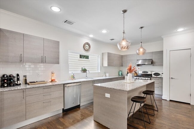 property at 1333 W 22nd St
