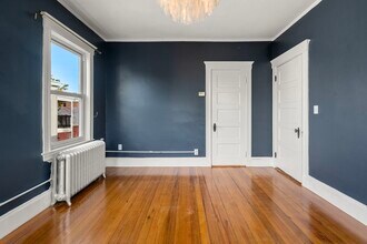 67 Cleverly Ct, Unit 3 in Quincy, MA - Foto de edificio - Building Photo