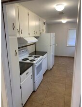 48 29th Pkwy in Hutchinson, KS - Building Photo - Building Photo