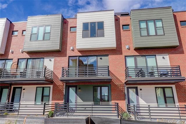 property at 2630 Westview Wy