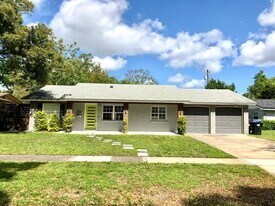 2717 Scarlet Rd in Winter Park, FL - Building Photo