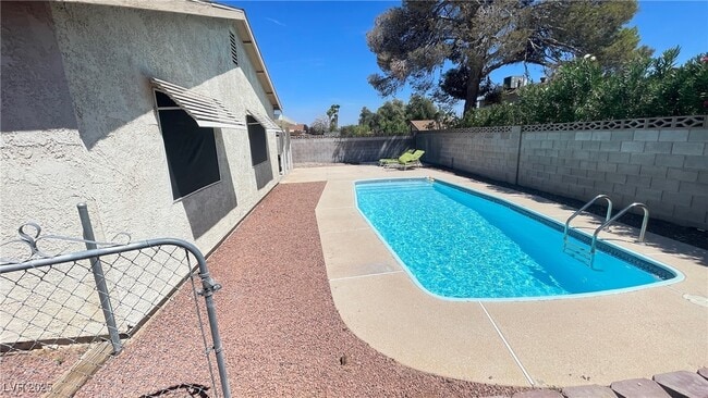 7197 Limestone Rd in Las Vegas, NV - Building Photo - Building Photo