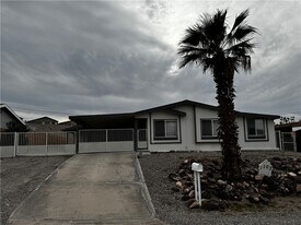 1103 Copper Dr in Bullhead City, AZ - Building Photo