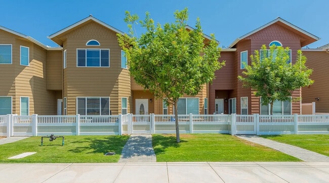 property at 1918 Kelly Ave