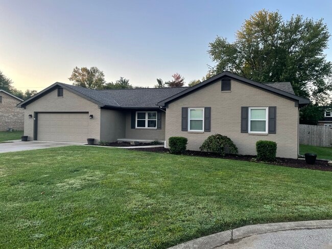 8733 Hanover Dr in Newburgh, IN - Building Photo - Building Photo