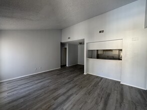 2210 Capitan Dr in Corpus Christi, TX - Building Photo - Building Photo