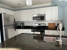 7 Granite Pl in Gaithersburg, MD - Building Photo