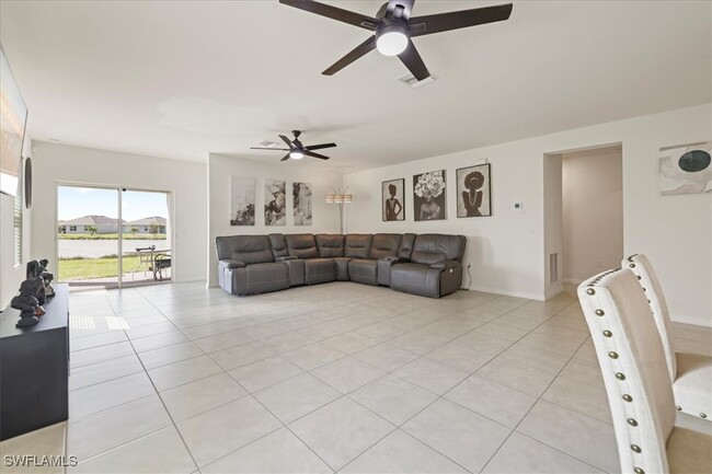 3198 Cozumel Ct in Cape Coral, FL - Building Photo - Building Photo