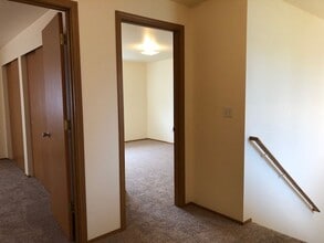 15308-15310 Berry Valley Rd SE in Yelm, WA - Building Photo - Building Photo