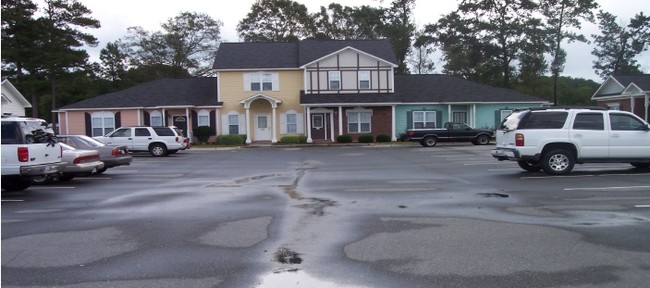 Sterling Pointe Town Homes in Goldsboro, NC - Building Photo - Building Photo