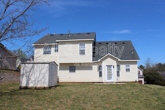 5519 Lofwood Ln in Lithonia, GA - Building Photo - Building Photo