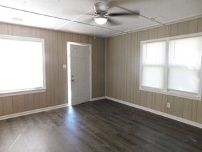 525 S Atchison St in El Dorado, KS - Building Photo - Building Photo