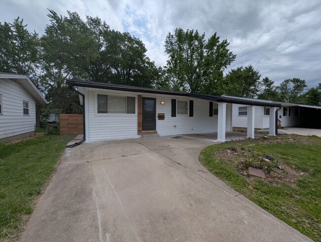 property at 10334 Lilac Ave