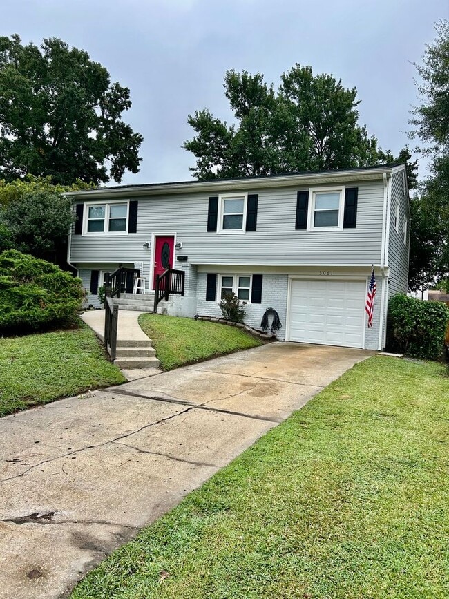 property at 3061 Ole Towne Ln