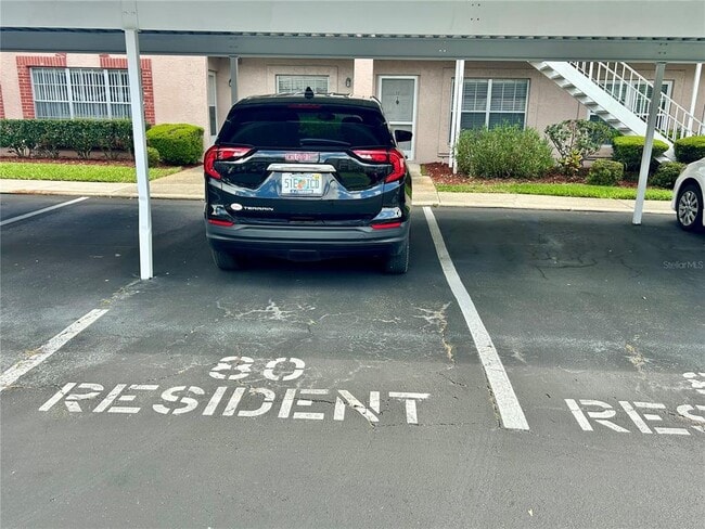 4908 Myrtle Oak Dr in New Port Richey, FL - Building Photo - Building Photo