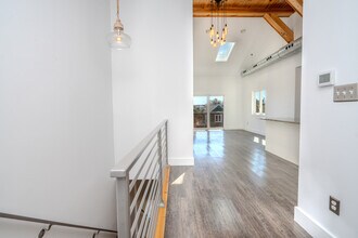 4467 Ocean View Ave in Virginia Beach, VA - Building Photo - Building Photo