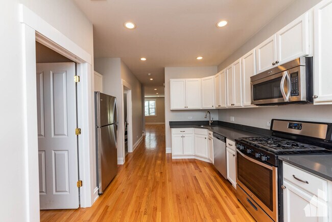 1414 W Superior St in Chicago, IL - Building Photo - Building Photo