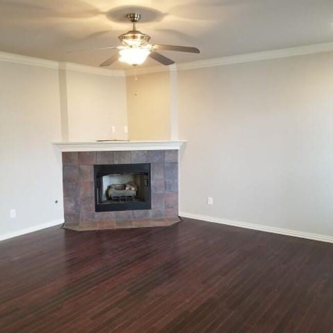 568 N Longfellow Ln in Fayetteville, AR - Building Photo - Building Photo