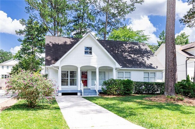 property at 2373 Ewing Dr NE