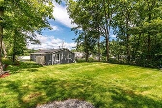 9 Gena Ave in Derry, NH - Building Photo - Building Photo