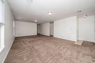 1501 Westwood Blvd in Junction City, KS - Building Photo - Building Photo