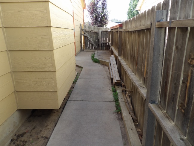 4979 Butterfield Dr in Colorado Springs, CO - Building Photo - Building Photo