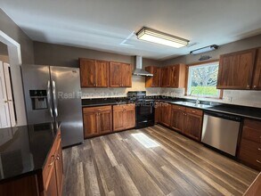 916 Spring Hill Ct in Kernersville, NC - Building Photo - Building Photo