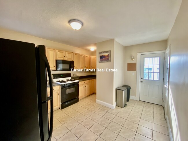 89 Hillsdale Rd, Unit 1