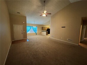 1025 City Park Dr in Mcdonough, GA - Building Photo - Building Photo