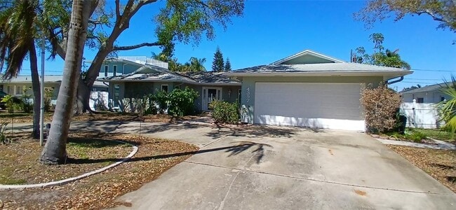 4397 Harbor Hills Dr