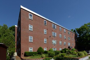 110 Babcock St in Brookline, MA - Building Photo