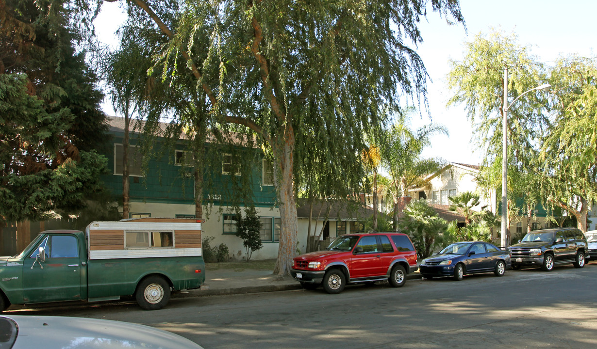 1622-1628 W Juno Ave in Anaheim, CA - Building Photo