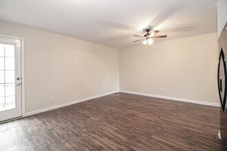 1716-D Thistlewood Dr in Clarksville, TN - Building Photo - Building Photo