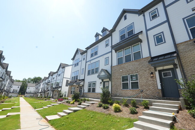 1746 Blanche St in Charlotte, NC - Building Photo - Building Photo