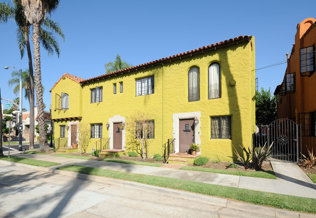 2205 N Broadway in Santa Ana, CA - Foto de edificio - Building Photo