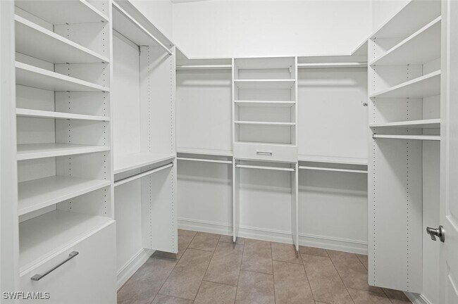 property at 1488 Mockingbird Dr