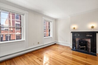 93 West Cedar St, Unit A in Boston, MA - Building Photo - Building Photo