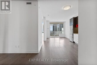 36 Park Lawn Rd in Toronto, ON - Building Photo - Building Photo