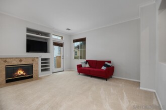 12643 Elisa Ln in San Diego, CA - Building Photo - Building Photo