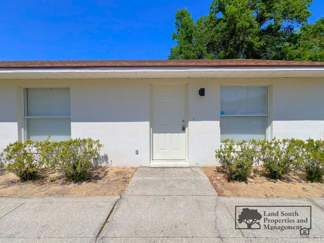 5803 Charlton Dr in Lakeland, FL - Building Photo - Building Photo