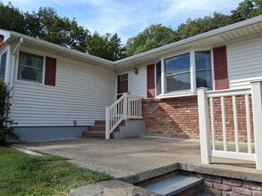 68 Albie Rd in Red Hook, NY - Building Photo - Building Photo