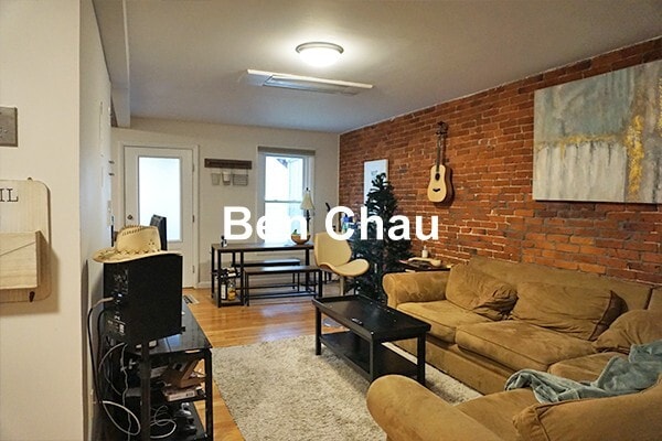 property at 164 Broadway