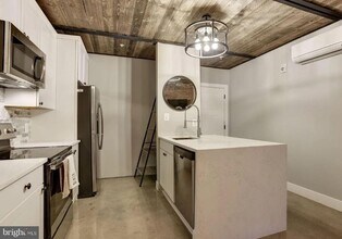 12 W Montgomery St in Baltimore, MD - Building Photo - Building Photo