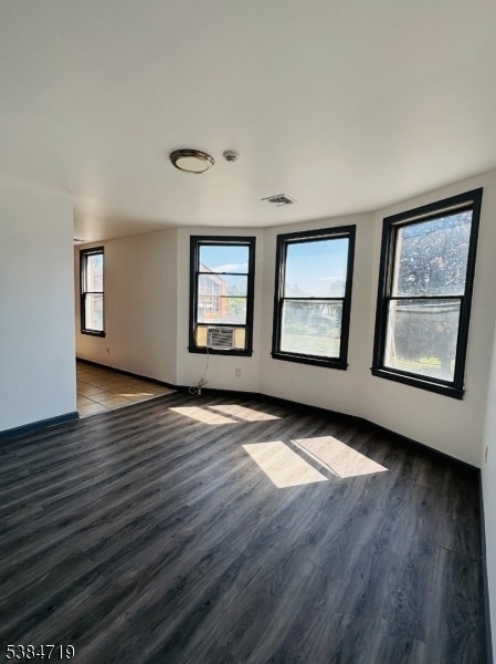 68 Newark Pompton Turnpike in Little Falls, NJ - Building Photo