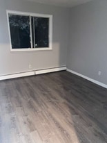 13945 Superior Rd, Unit 106 in East Cleveland, OH - Building Photo