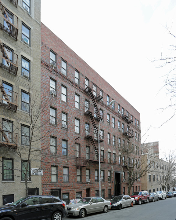 3220 Steuben Ave in Bronx, NY - Foto de edificio