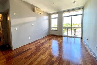 4547 8th Ave NE in Seattle, WA - Building Photo - Building Photo