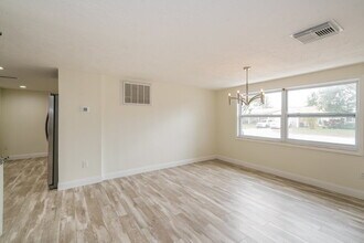 4045 Grayton Dr in New Port Richey, FL - Foto de edificio - Building Photo