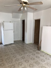 142 S Fairview Main St in Petrolia, PA - Building Photo - Building Photo