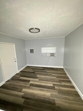 1039 Phelps St in Jacksonville, FL - Foto de edificio - Building Photo